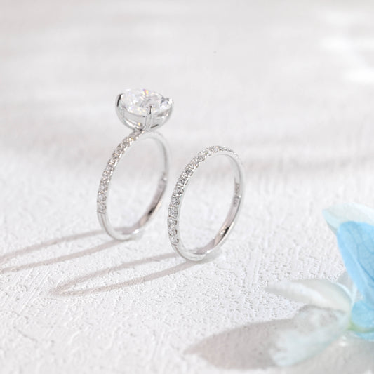 solid-gold-oval-cut-moissanite-wedding-ring-set-bridal-set