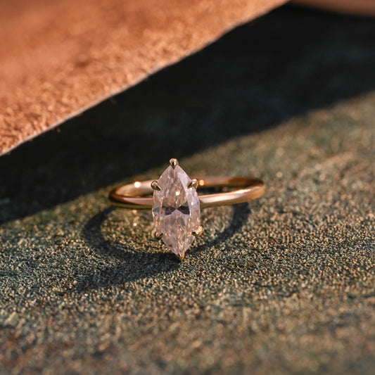 marquise-cut-lab-grown-diamond-engagement-ring-wedding-bridal-ring-gifts