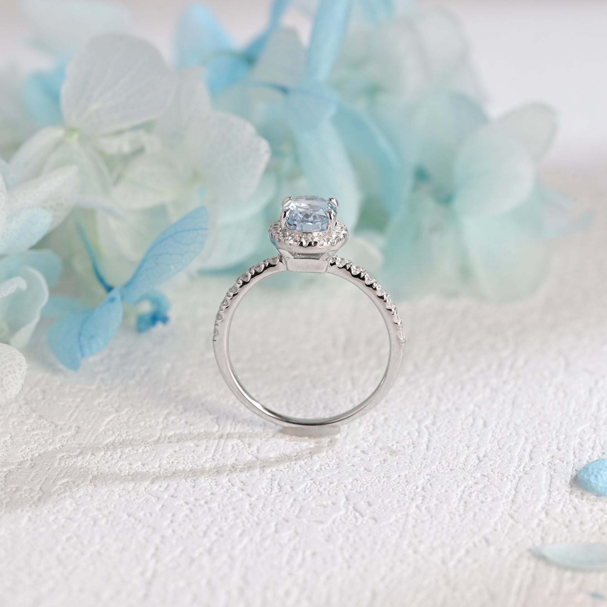 Oval-Cut-Aquamarine-engagement-ring-solid-gold-ring-promise-ring-gift