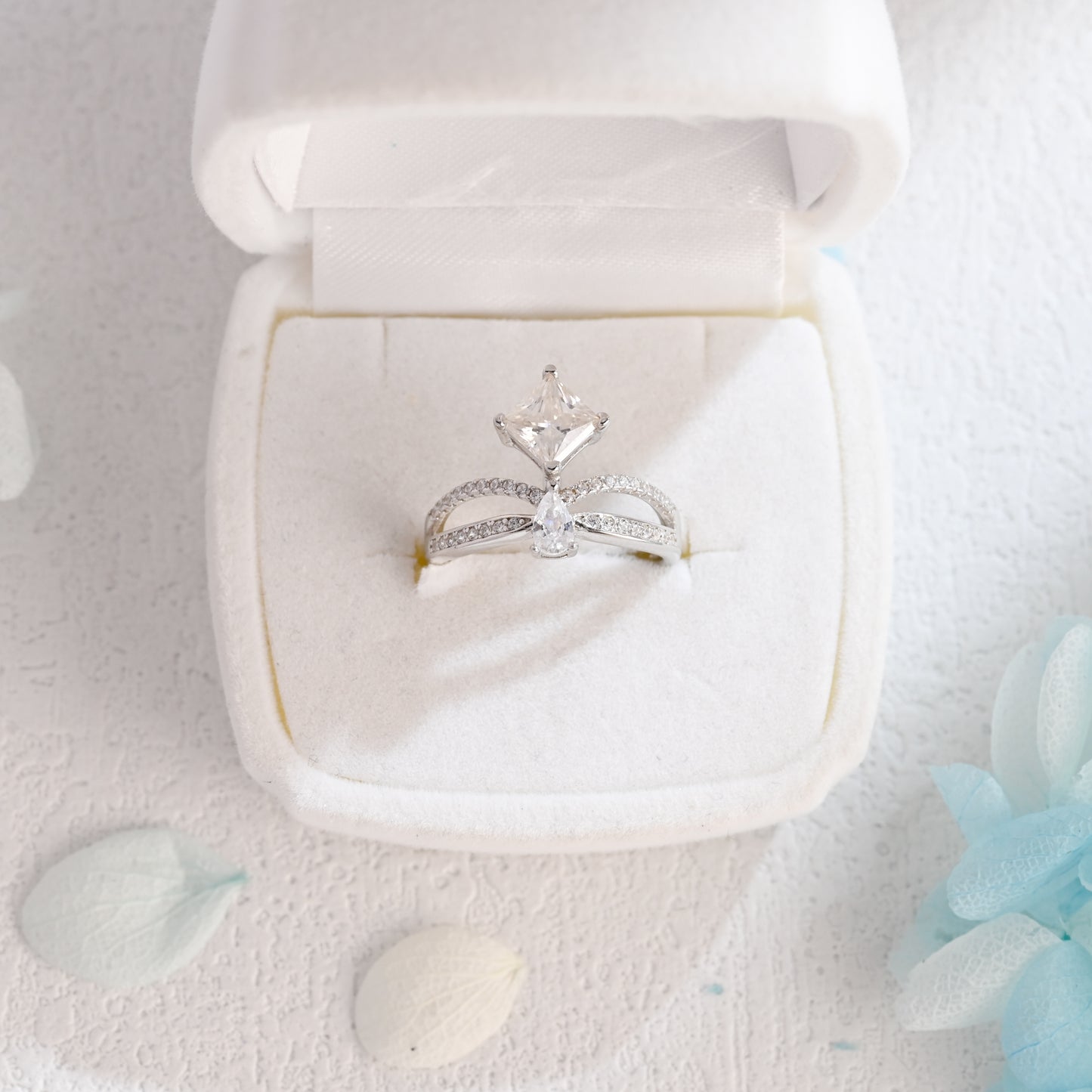 Princess-Cut-Moissanite-engagement-ring-solid-gold-ring-promise-ring-gift