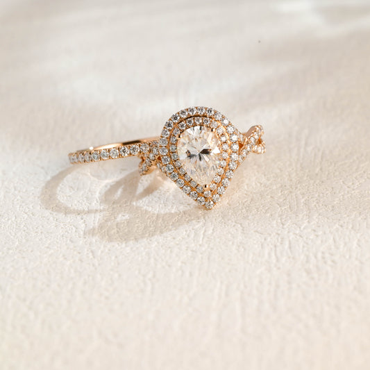 solid-gold-pear-cut-moissanite-engagement-ring-set-wedding-ring-set-bridal-set