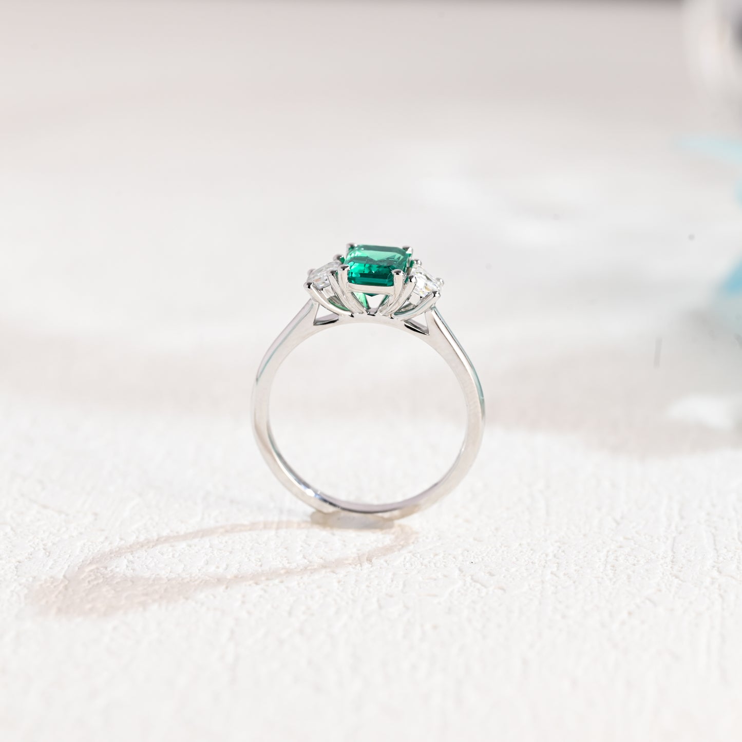 emerald-three-stone-wedding-ring-engagement-ring