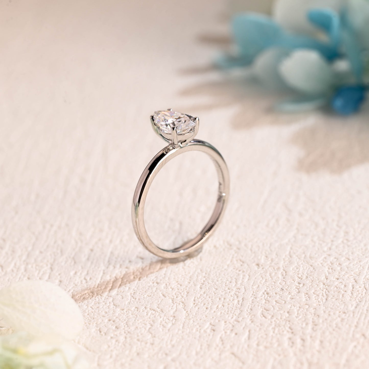 solitaire-pear-engagement-ring-wedding-ring