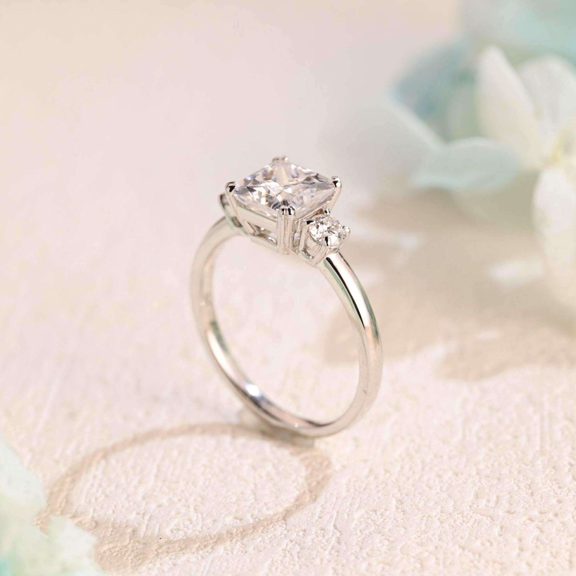 princess-cut-moissanite-engagement-ring-wedding-ring