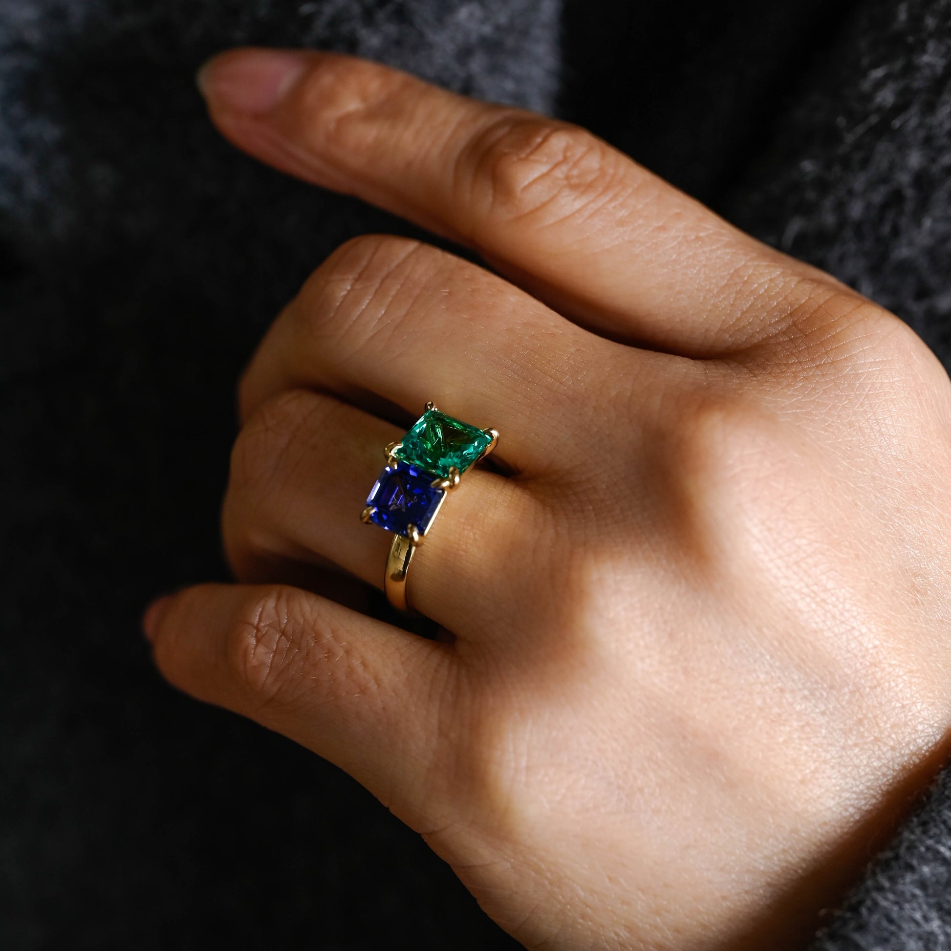 lab-grown-gemstone-toi-et-moi-engagement-ring