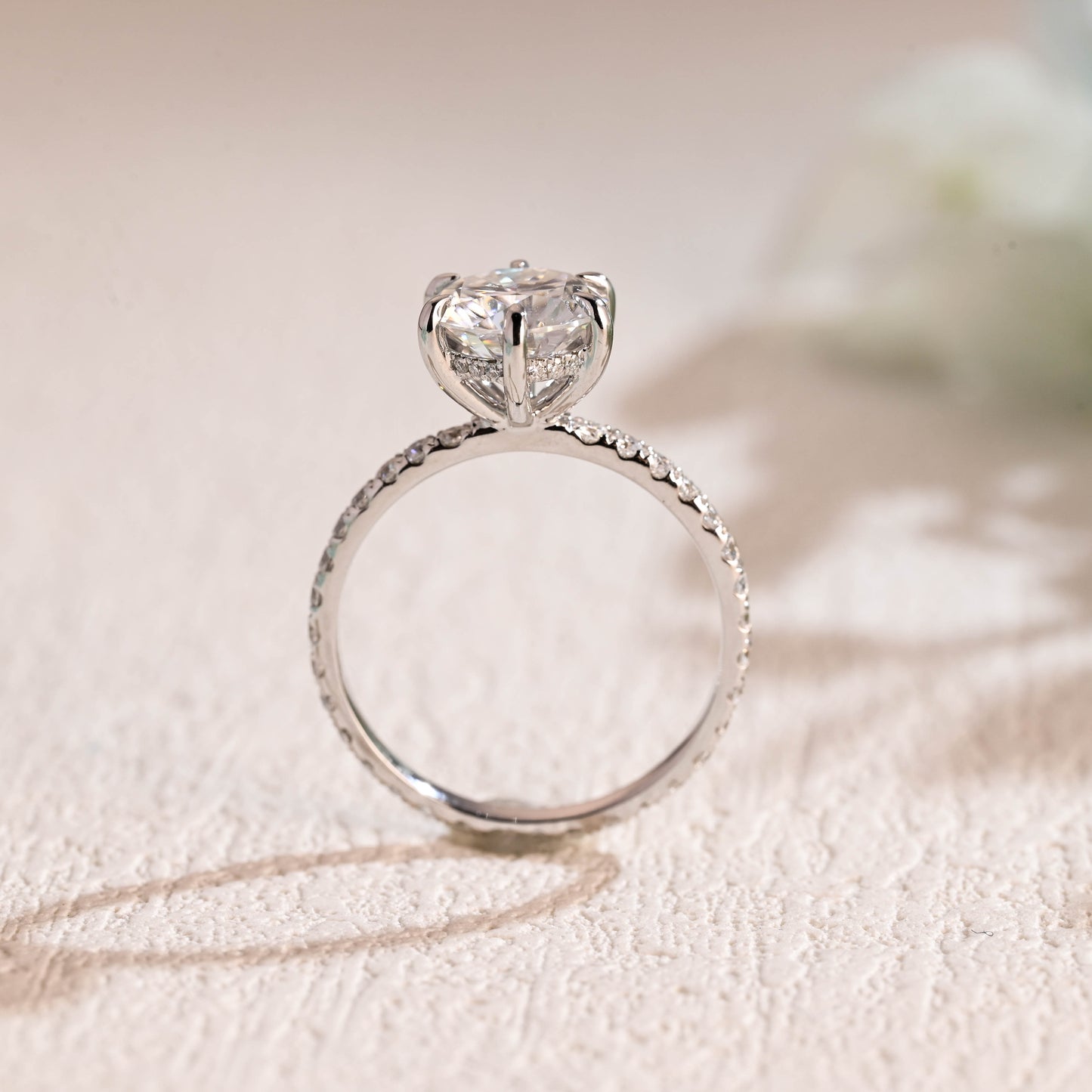 full-pave-round-cut-moissanite-ring-engagement-ring-wedding-ring