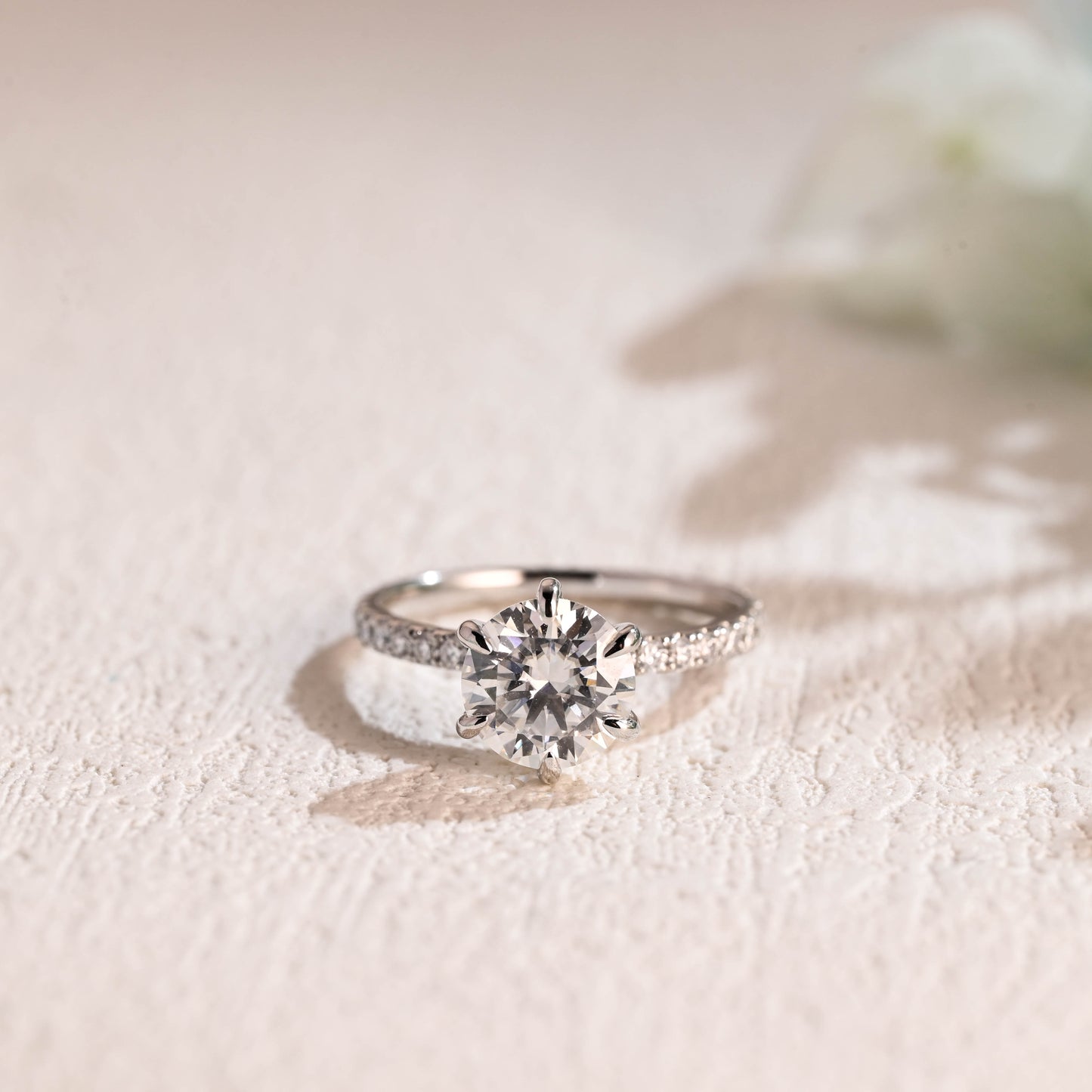 full-pave-round-cut-moissanite-ring-engagement-ring-wedding-ring