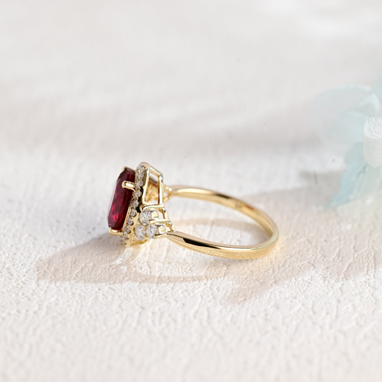 solid-gold-oval-cut-lab-grown-ruby-engagement-ring