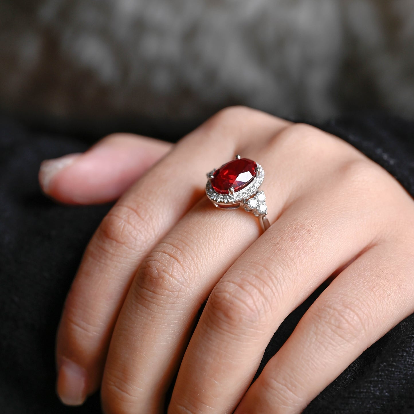 solid-gold-oval-cut-lab-grown-pigeon-blood-ruby-ring-engagement-ring