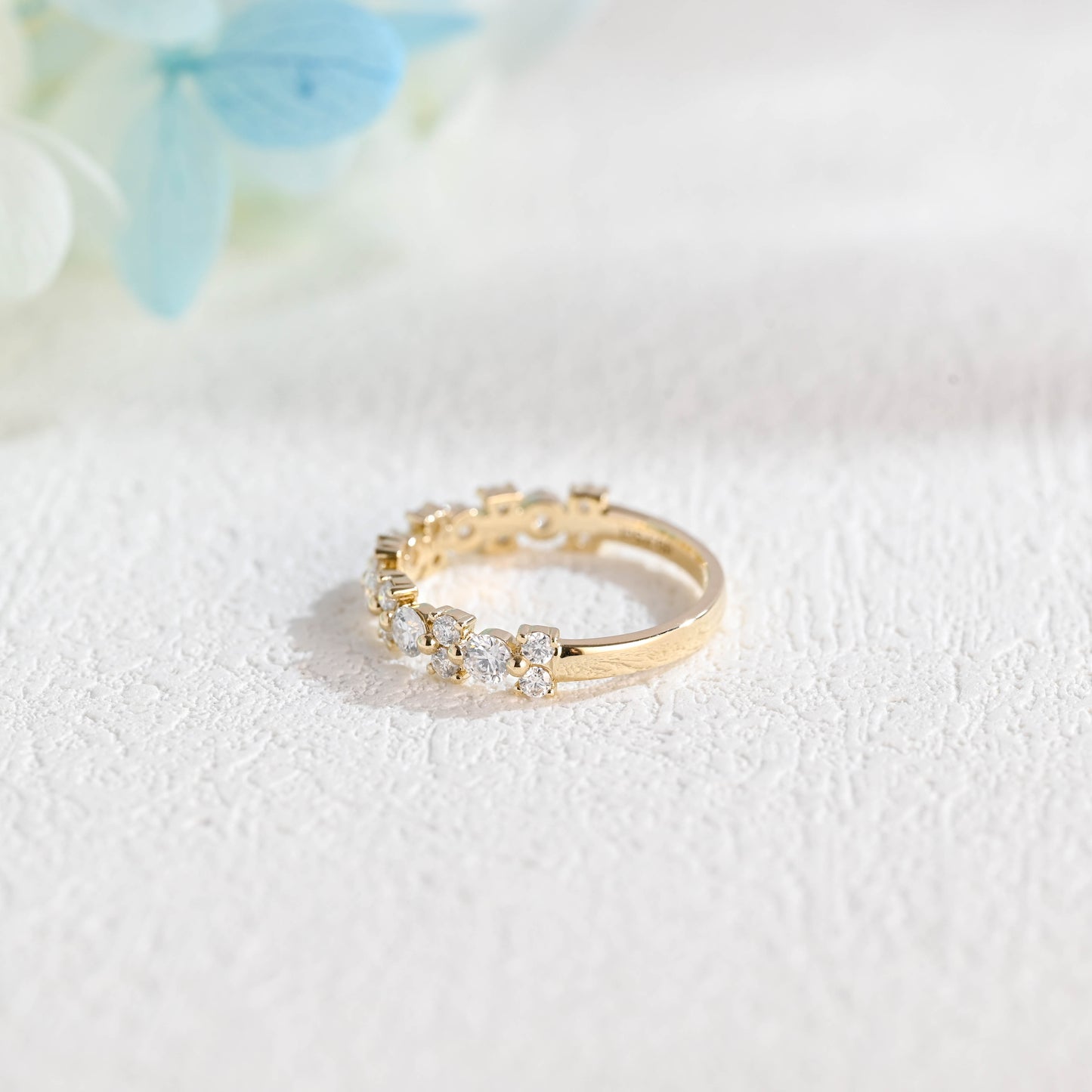 solid-gold-round-cut-moissanite-wedding-band