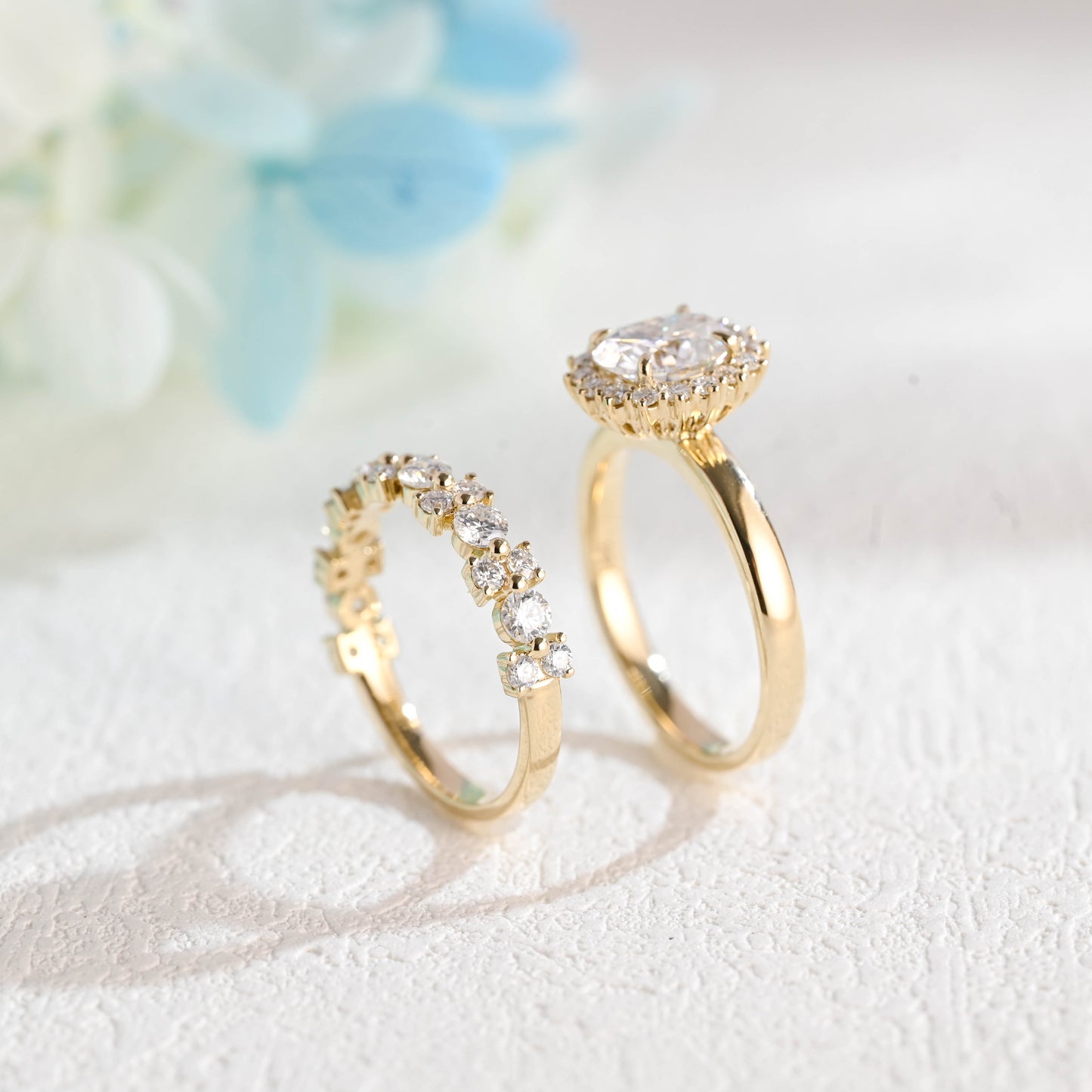 solid-gold-thick-band-oval-cut-moissanite-ring-set