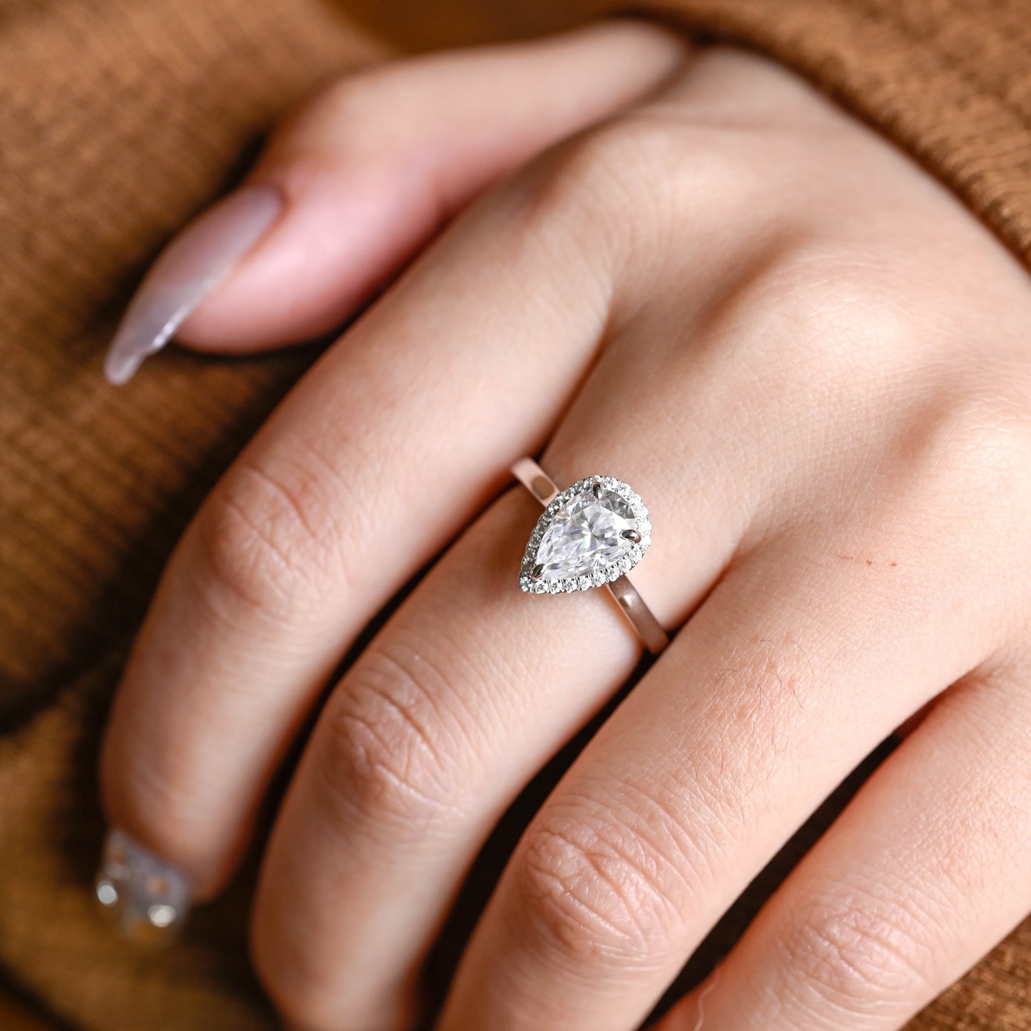 pear-cut-moissanite-engagement-ring