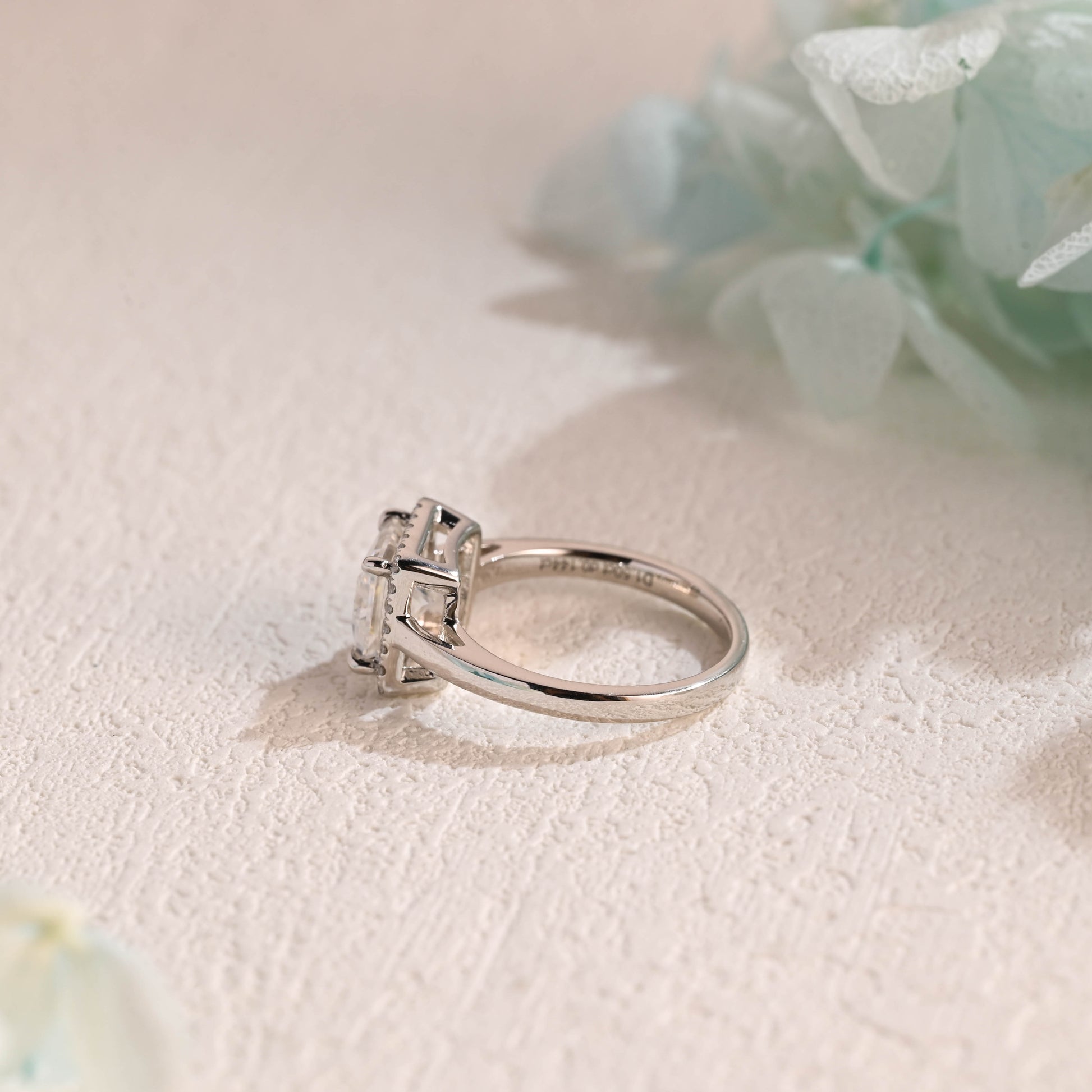 halo-princess-cut-moissanite-ring-vintage-style-wedding-ring