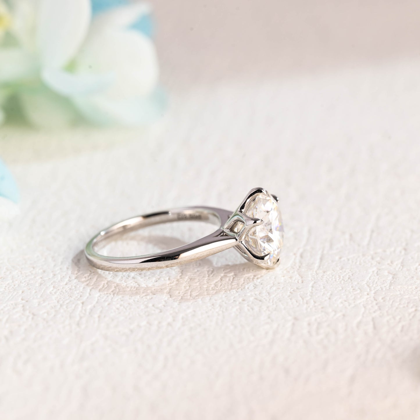 tulip-lotus-setting-round-cut-moissanite-engagement-ring-wedding-ring