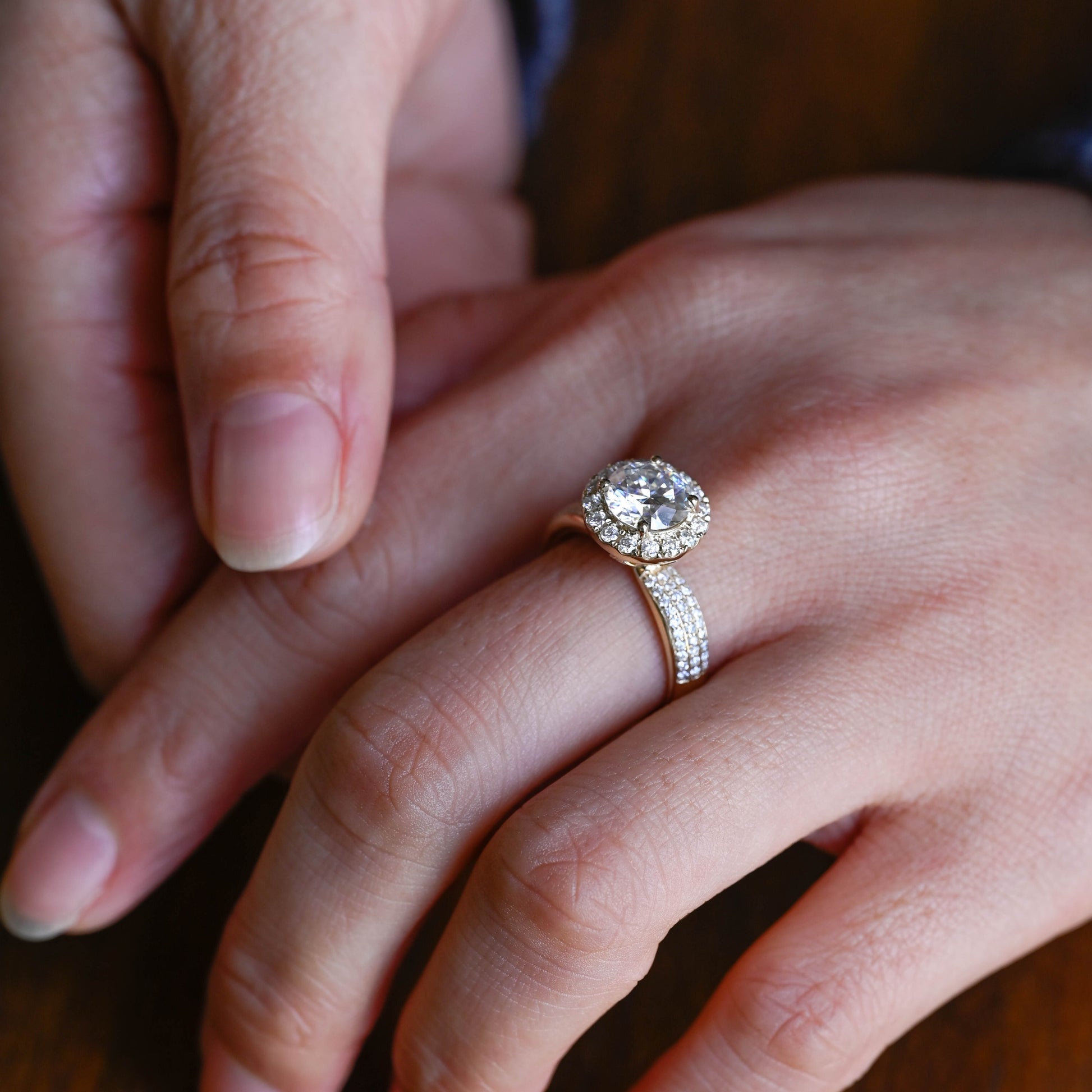 vtg-style-round-cut-moissanite-engagement-ring-half-pave-wedding-ring-halo-ring