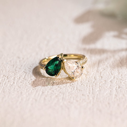 pear-moissanite-lab-grown-emerald-toi-et-moi-engagement-ring-wedding-ring