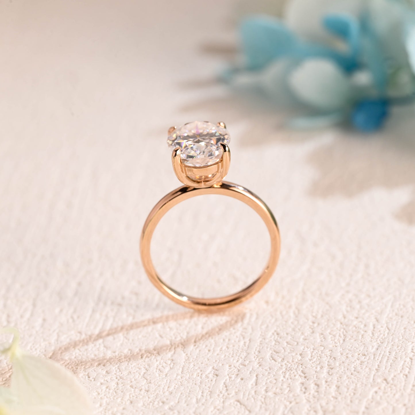 solitaire-oval-moissanite-engagement-ring