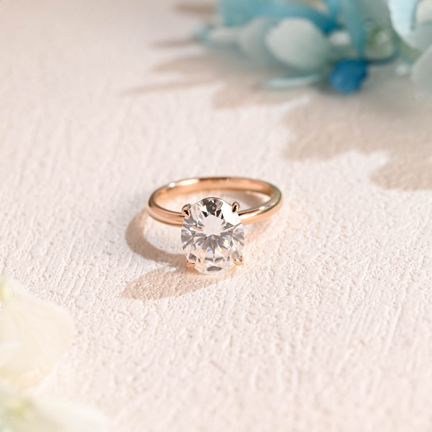 solitaire-oval-moissanite-engagement-ring