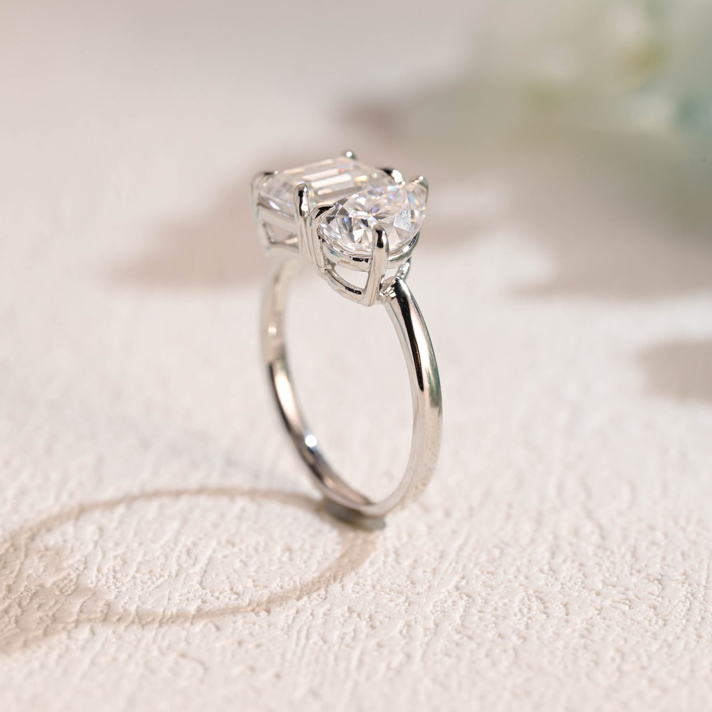 moissanite-toi-et-moi-engagement-ring-wedding-ring-pear-emerald-ring