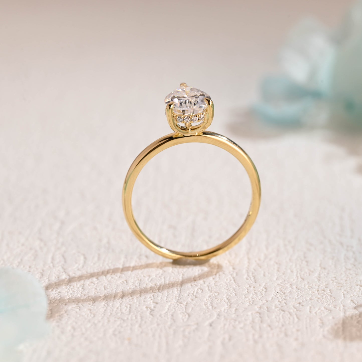 pear-cut-moissanite-engagement-ring