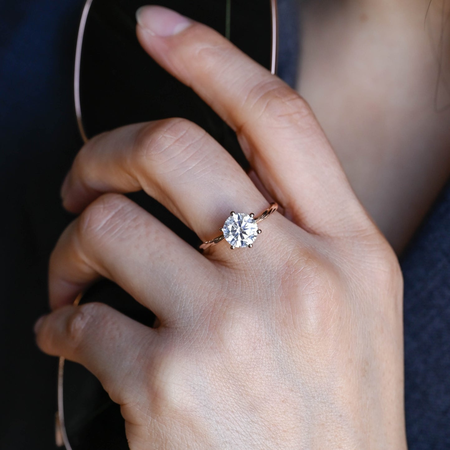 twist-band-round-cut-moissanite-engagement-ring-wedding-ring