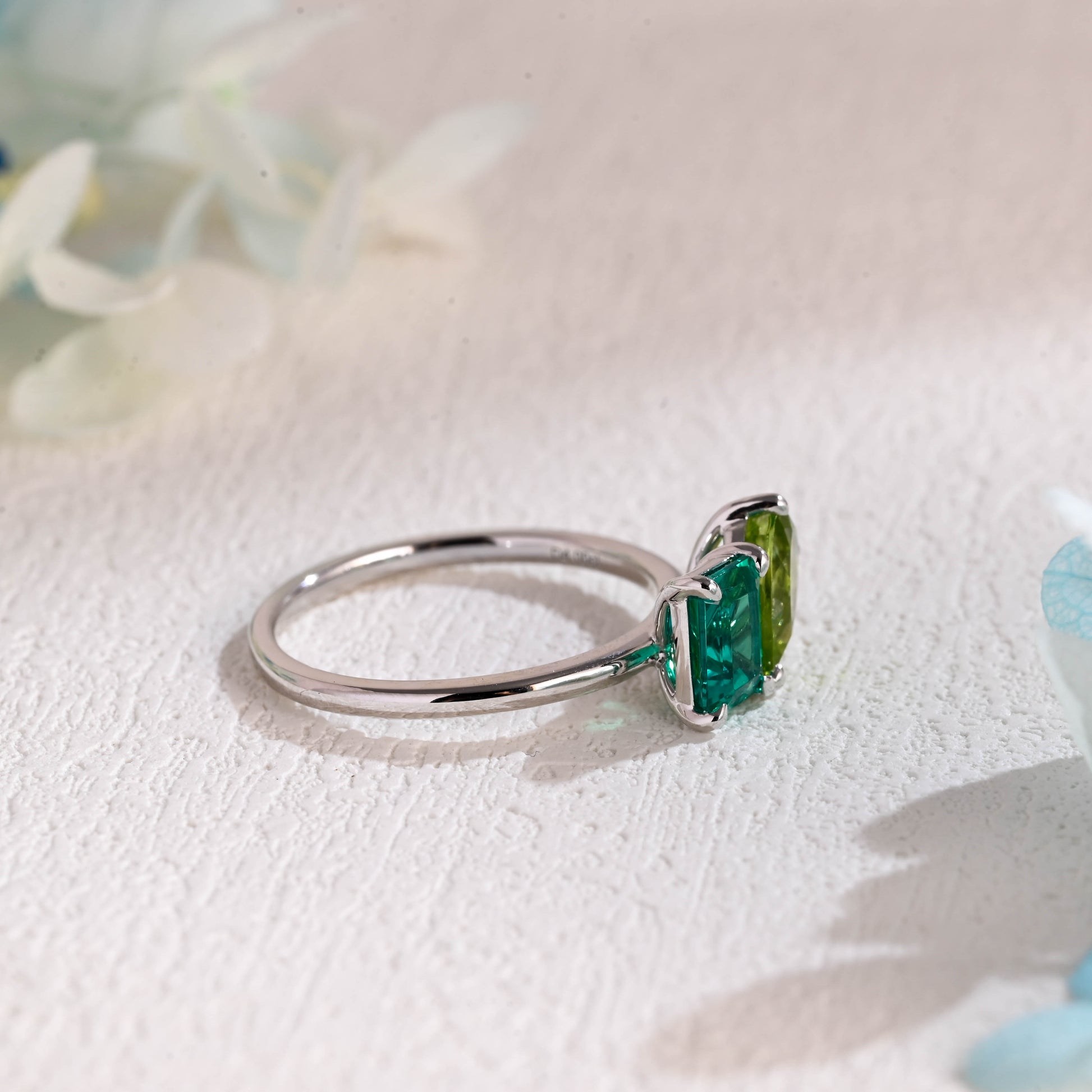 peridot-emerald-toi-et-moi-engagement-ring-dual-stone-wedding-ring