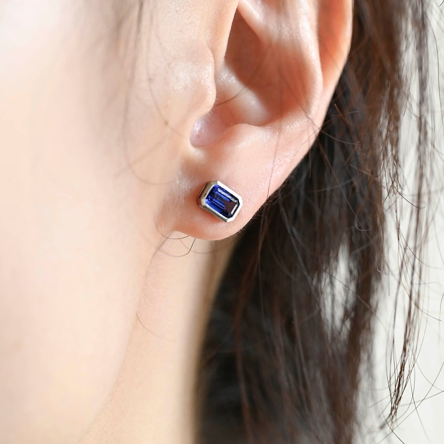 lab-sapphire-earring-studs=emerald-cut-sapphire-earrings-wedding-gifts