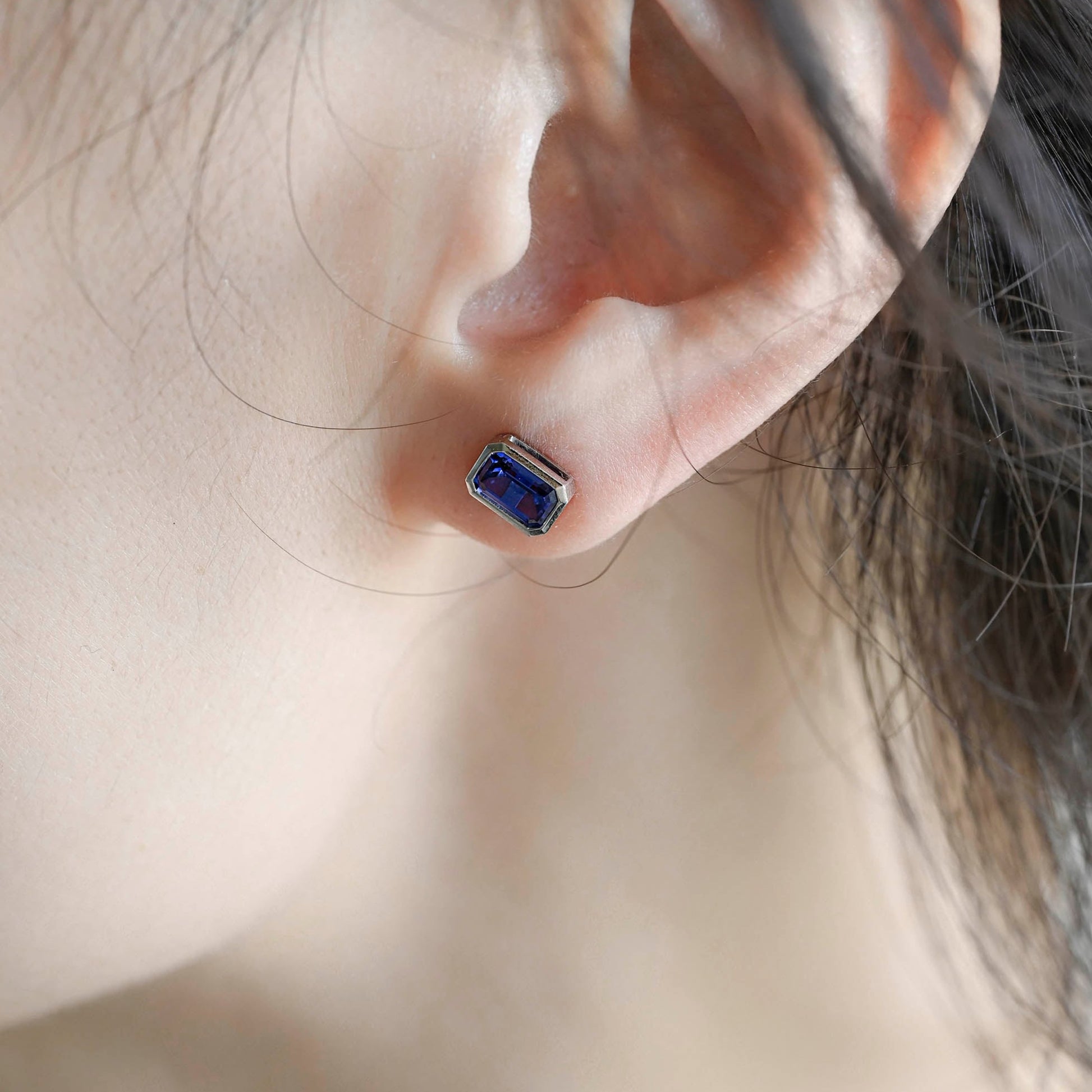 lab-sapphire-earring-studs=emerald-cut-sapphire-earrings-wedding-gifts