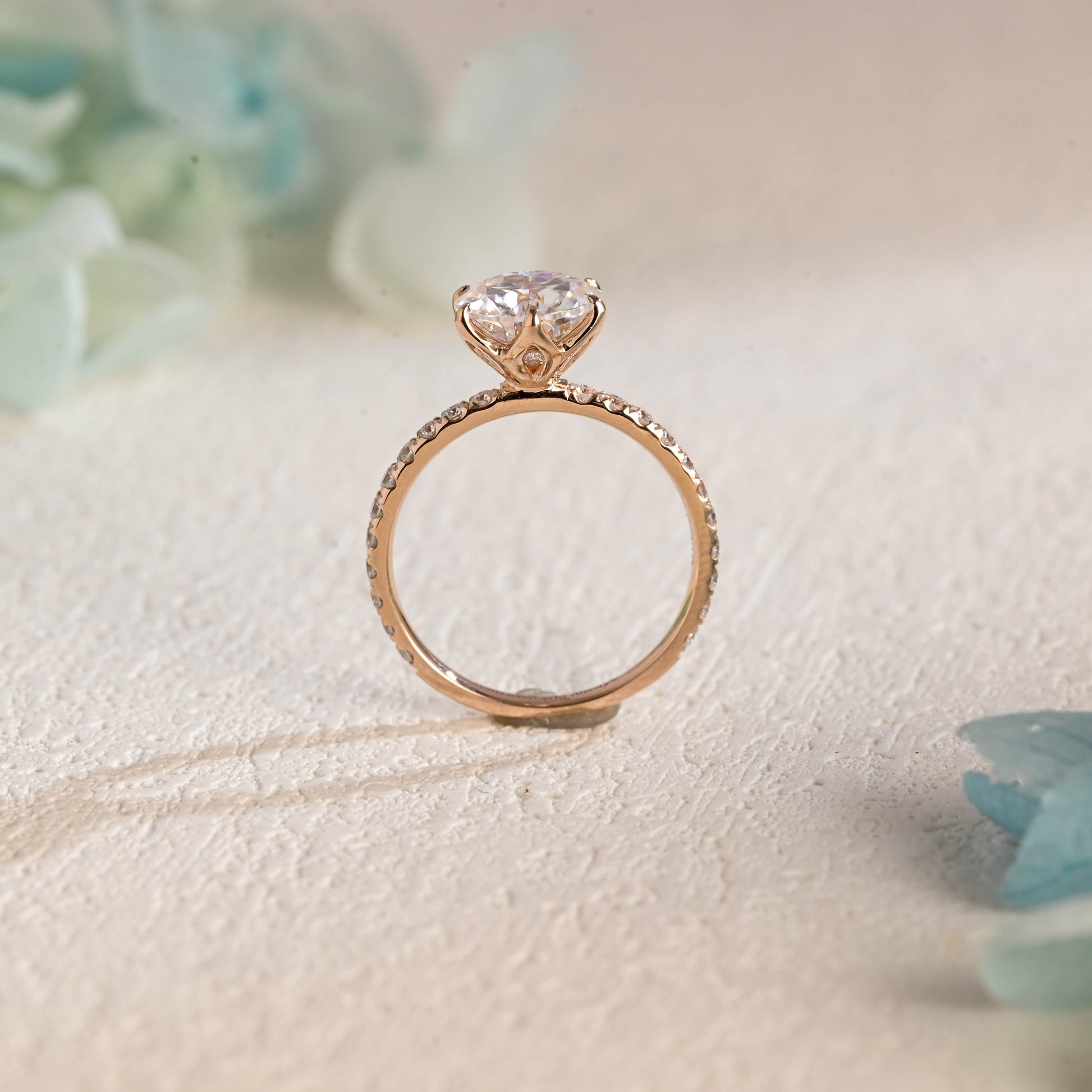 half-eternity-round-cut-moissanite-ring-engagement-ring-wedding-ring