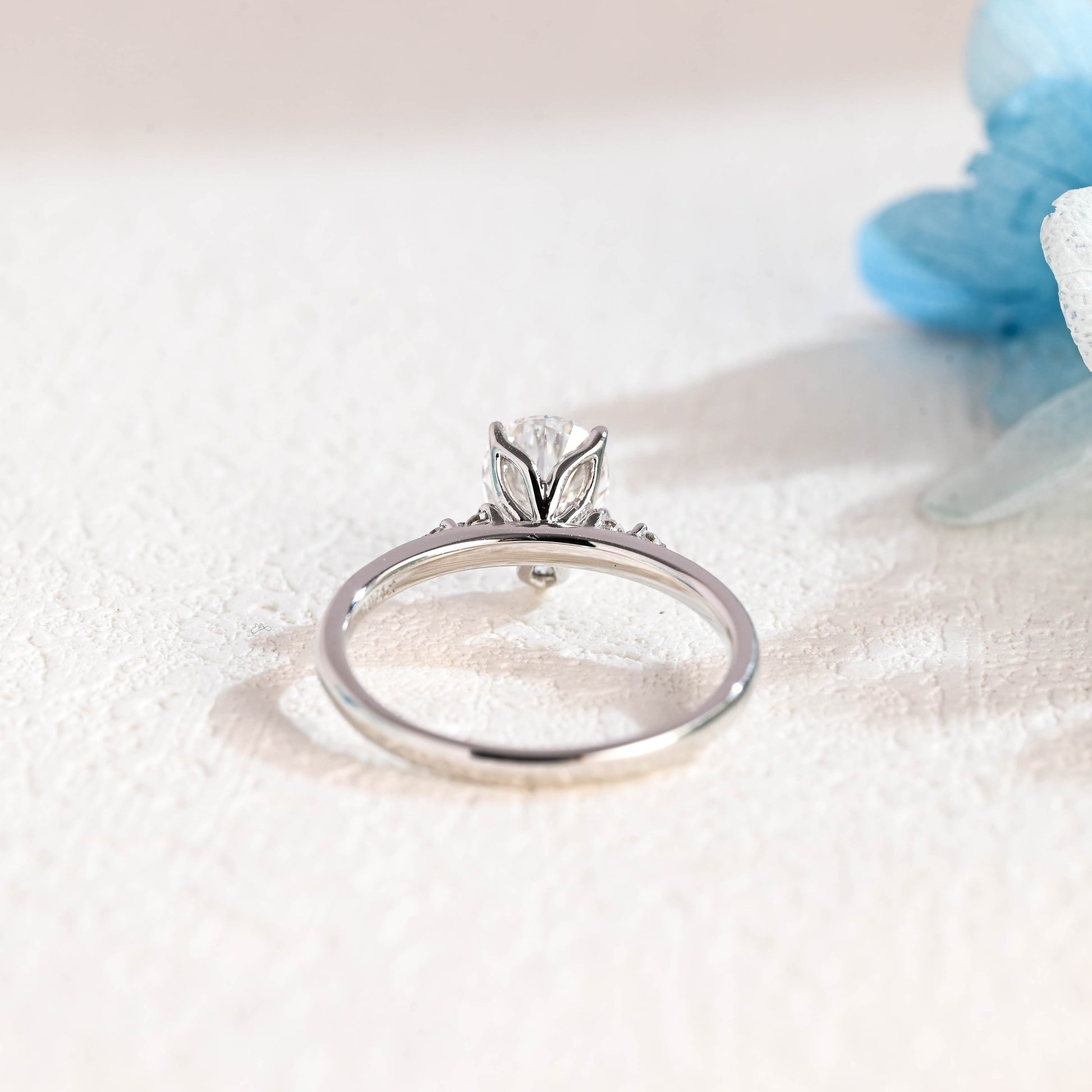 pear-cut-moissanite-ring