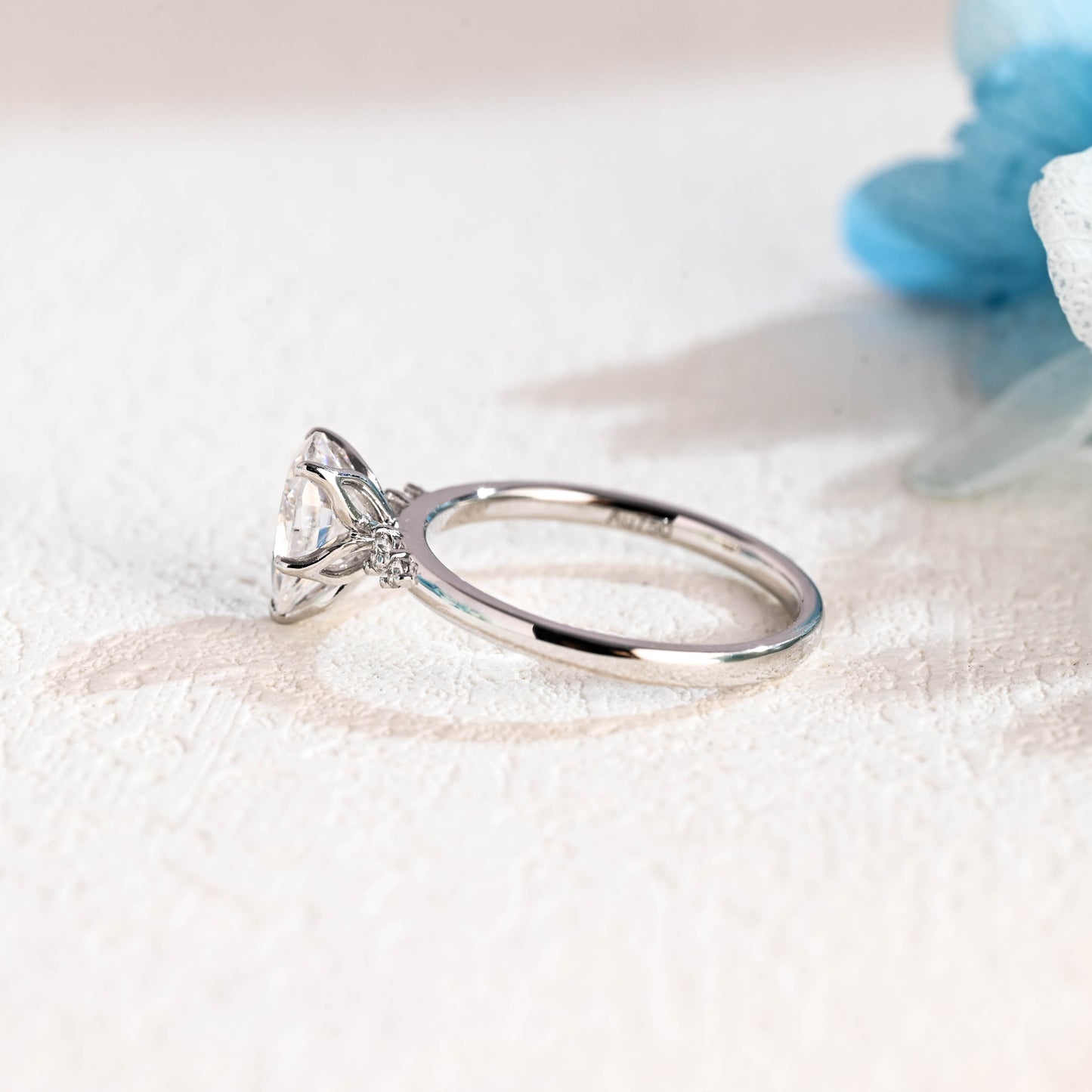 pear-cut-moissanite-ring