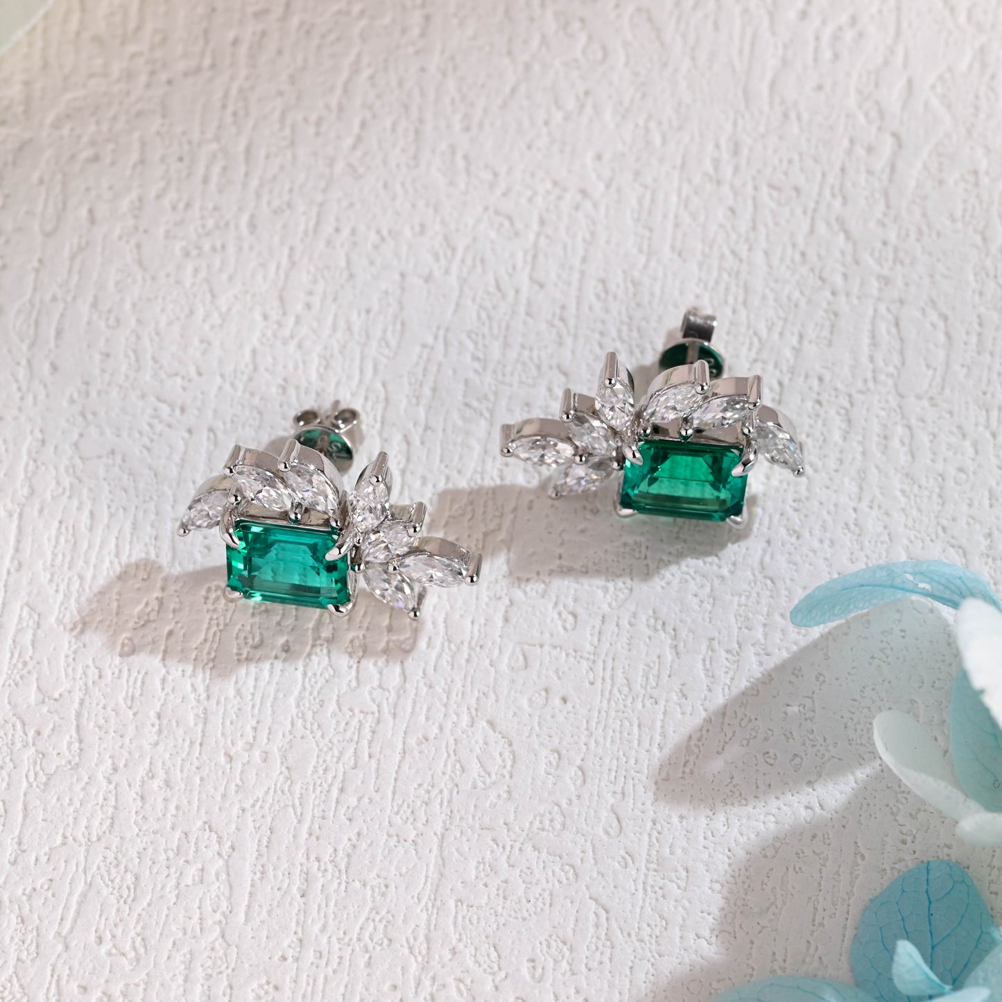 lab-emerald-earrings-studs-wedding-gifts-engagement-accessories-moissanite-studs