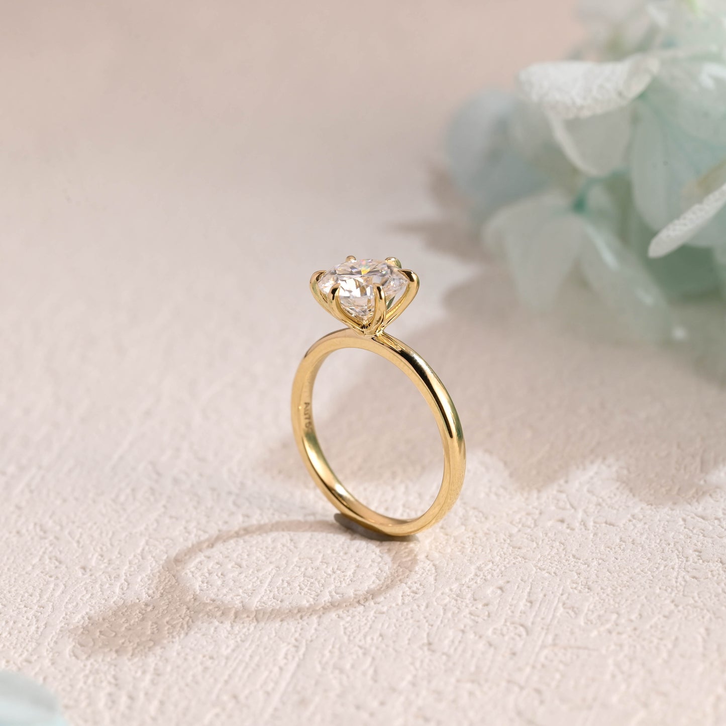 solitaire-round-cut-moissanite-wedding-ring-engagement-ring-dainty-promise-ring