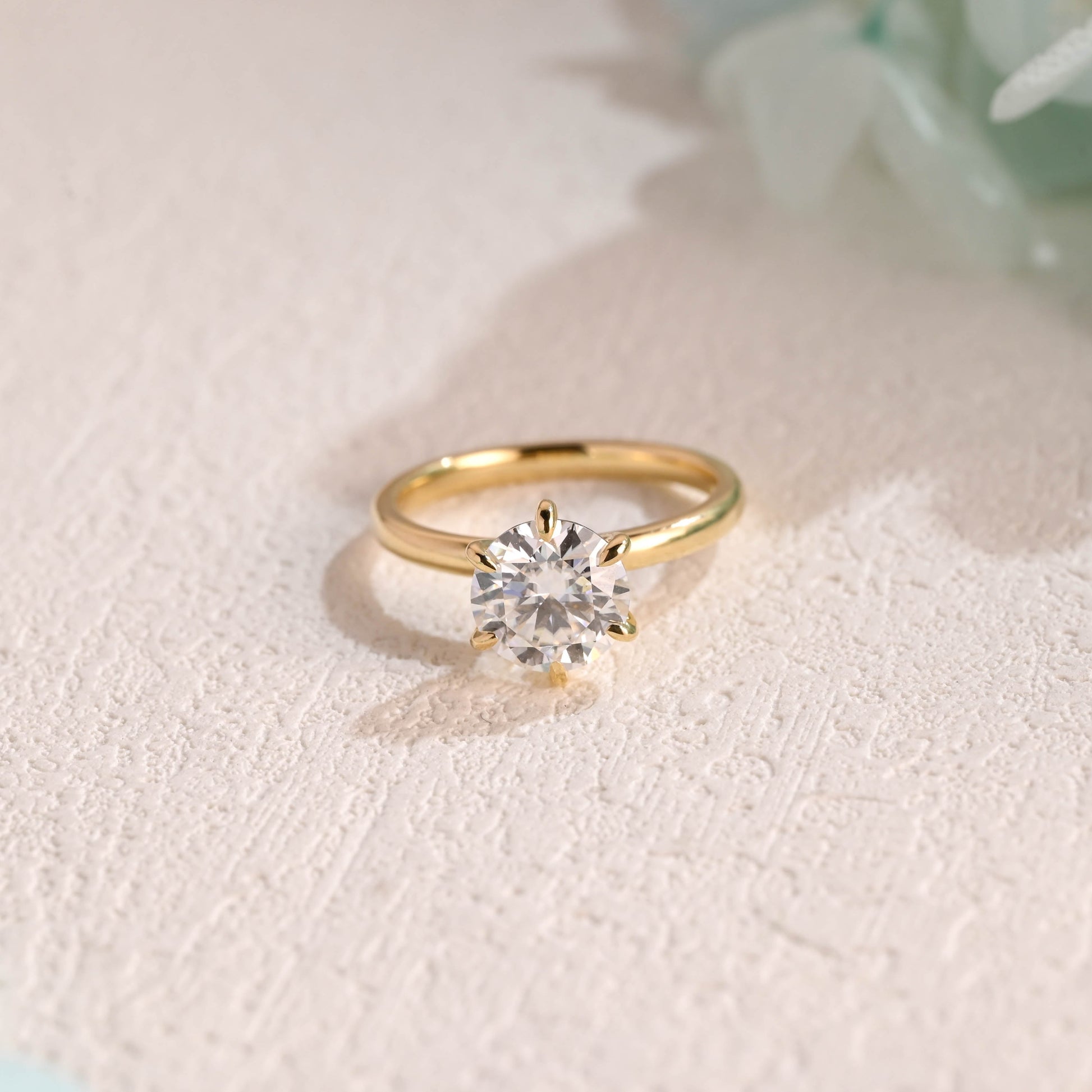 solitaire-round-cut-moissanite-wedding-ring-engagement-ring-dainty-promise-ring