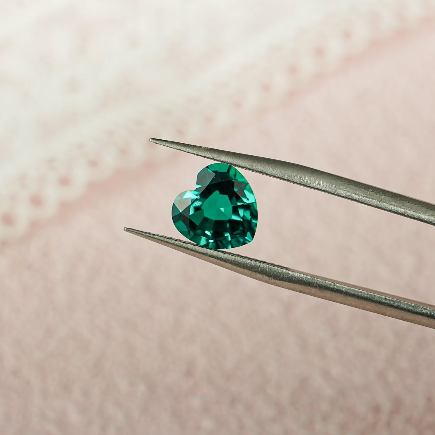 Heart Cut Lab Grown Emerald Loose Stone for Jewelry Making