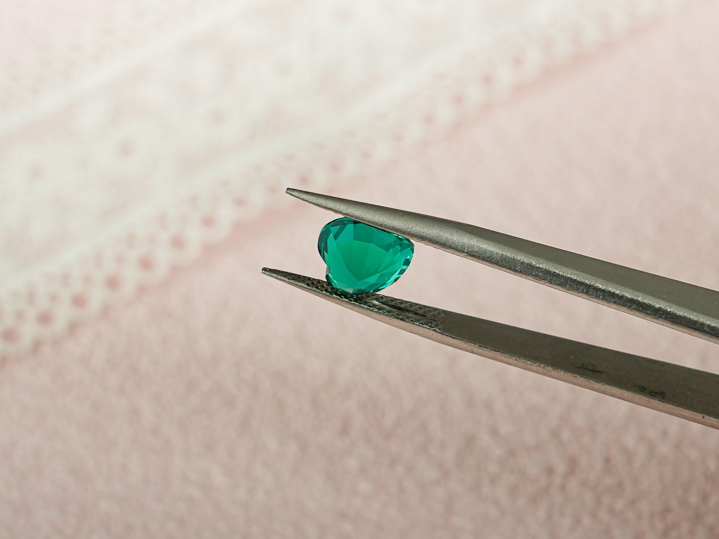 Heart Cut Lab Grown Emerald Loose Stone for Jewelry Making