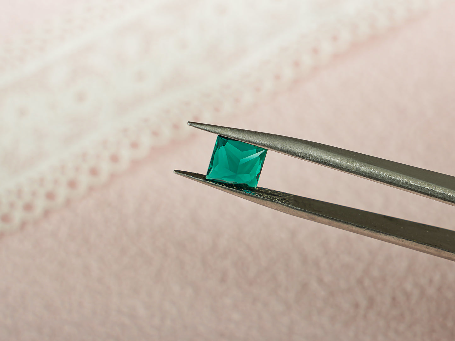 Princess Cut Lab Grown Emerald Loose Stone for Jewelry Making