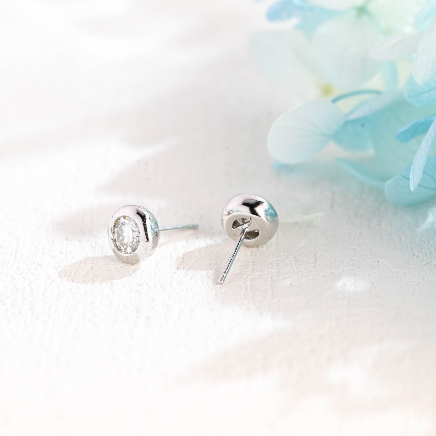 bezel-round-cut-moissanite-earring-studs-wedding-gifts-for-women