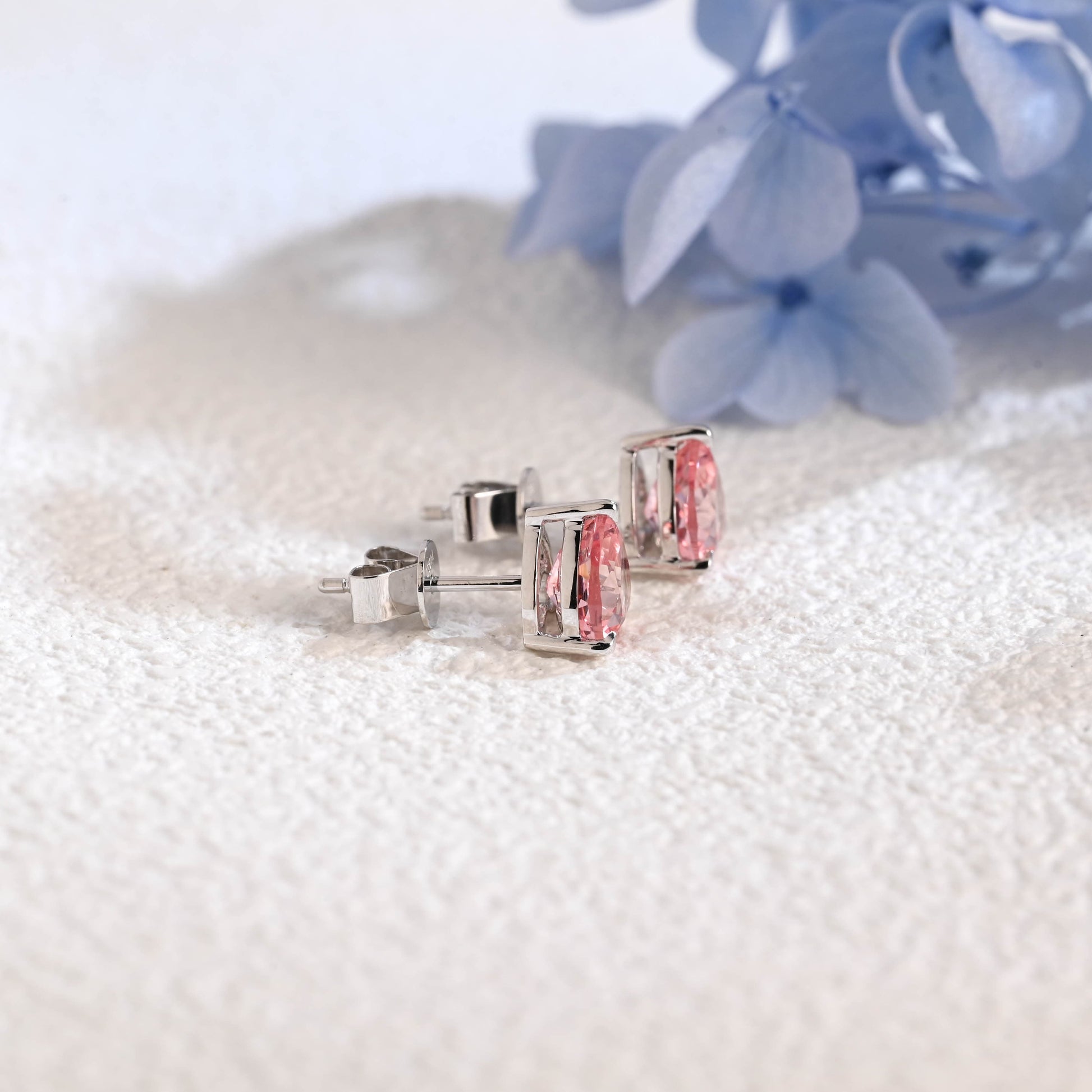 CausYou earrings Solid Gold Solitaire Heart Cut Lab Pink Sapphire Earring Studs