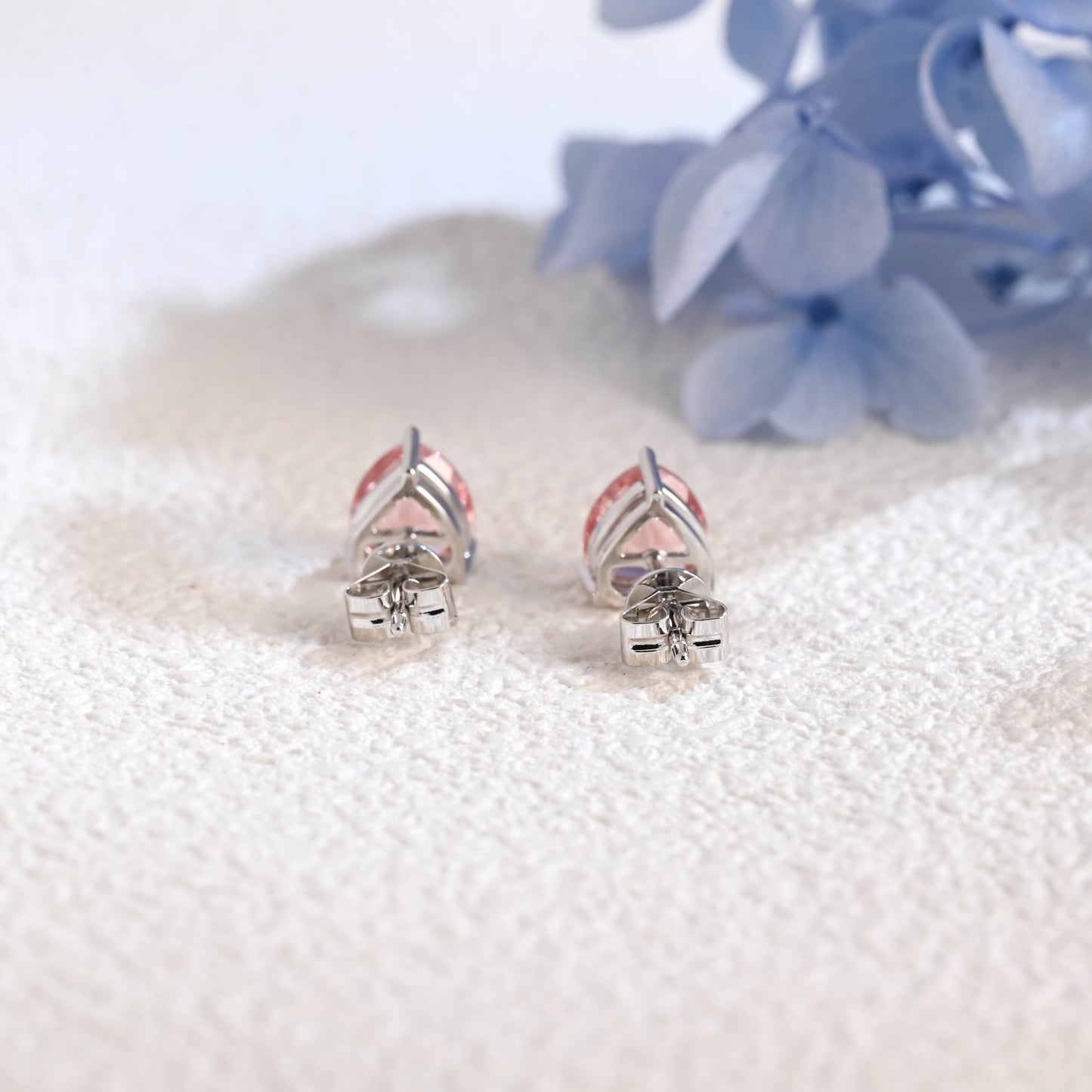 CausYou earrings Solid Gold Solitaire Heart Cut Lab Pink Sapphire Earring Studs