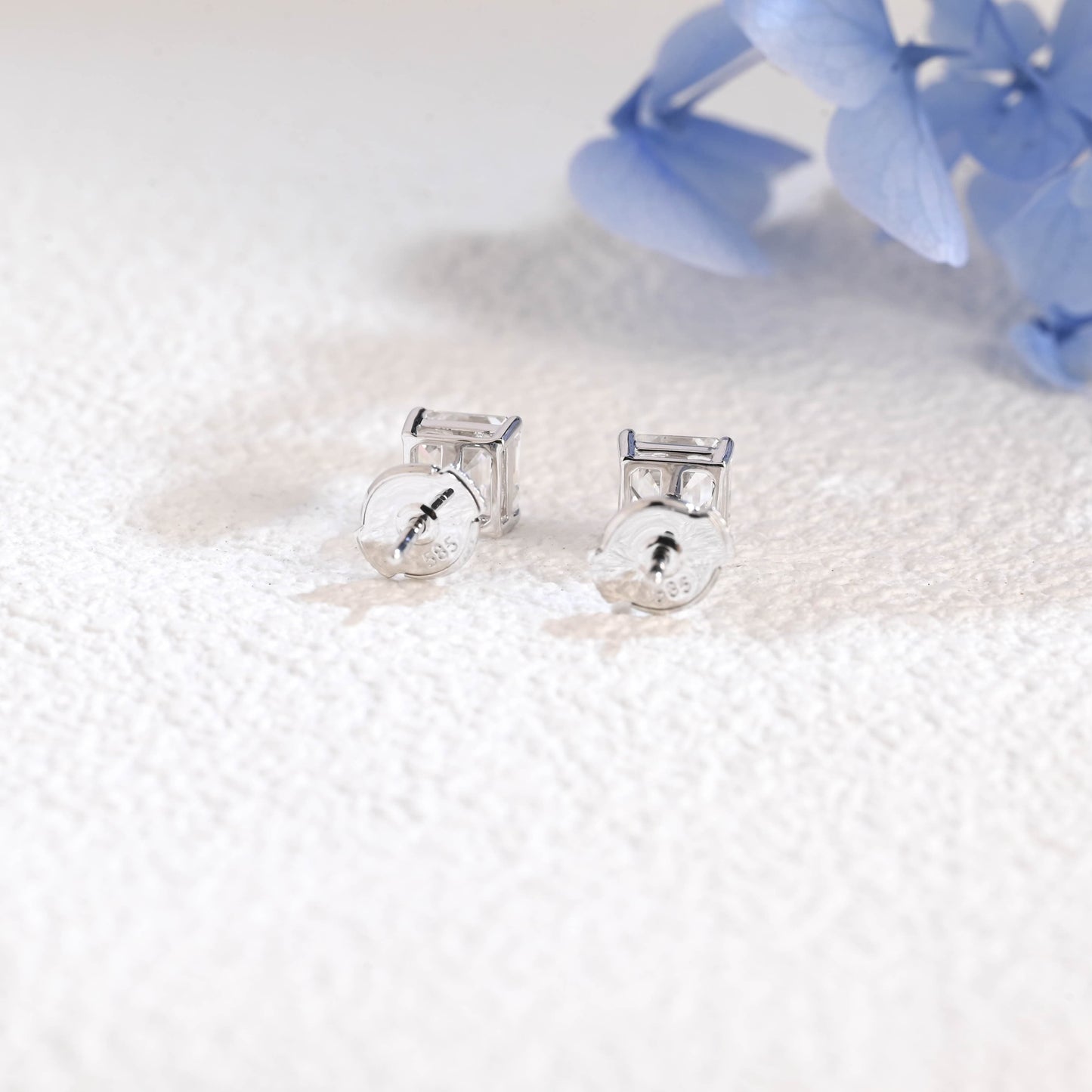 CausYou lab diamond earrings Solid Gold Asscher Cut Lab Diamond Earrings | E VS1 IGI Certified