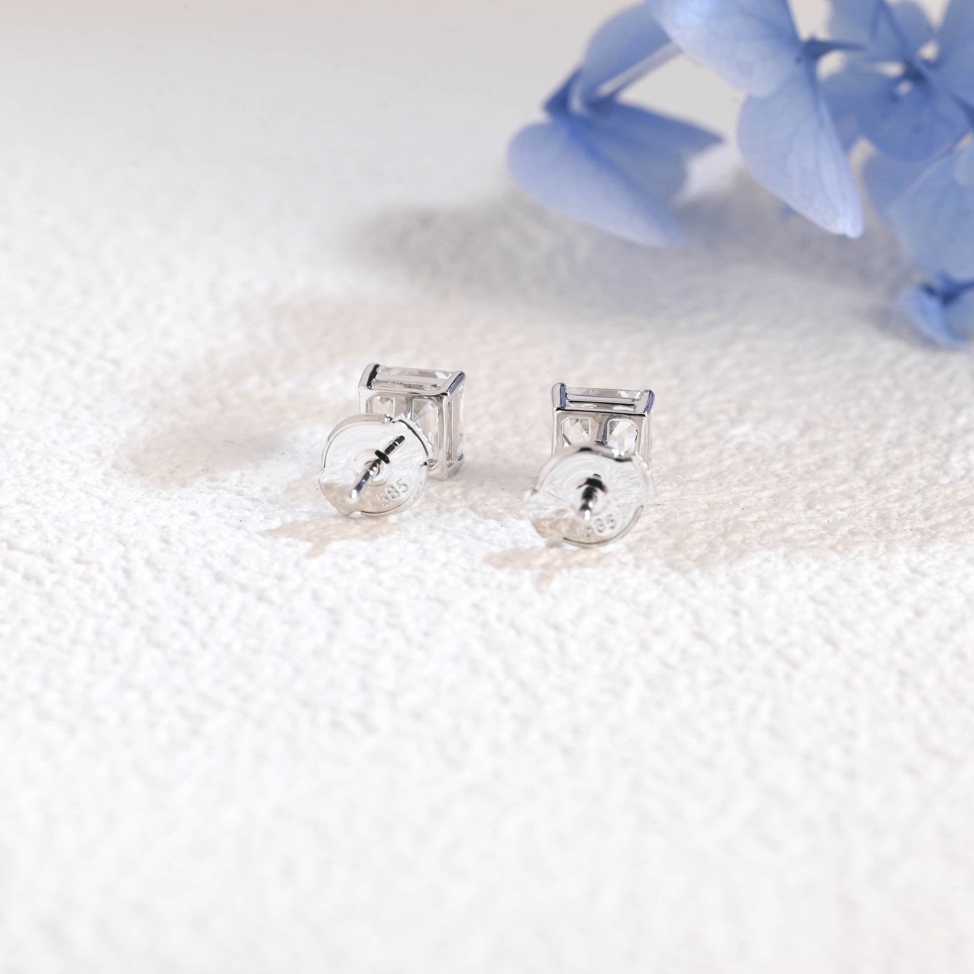 CausYou lab diamond earrings Solid Gold Asscher Cut Lab Diamond Earrings | E VS1 IGI Certified