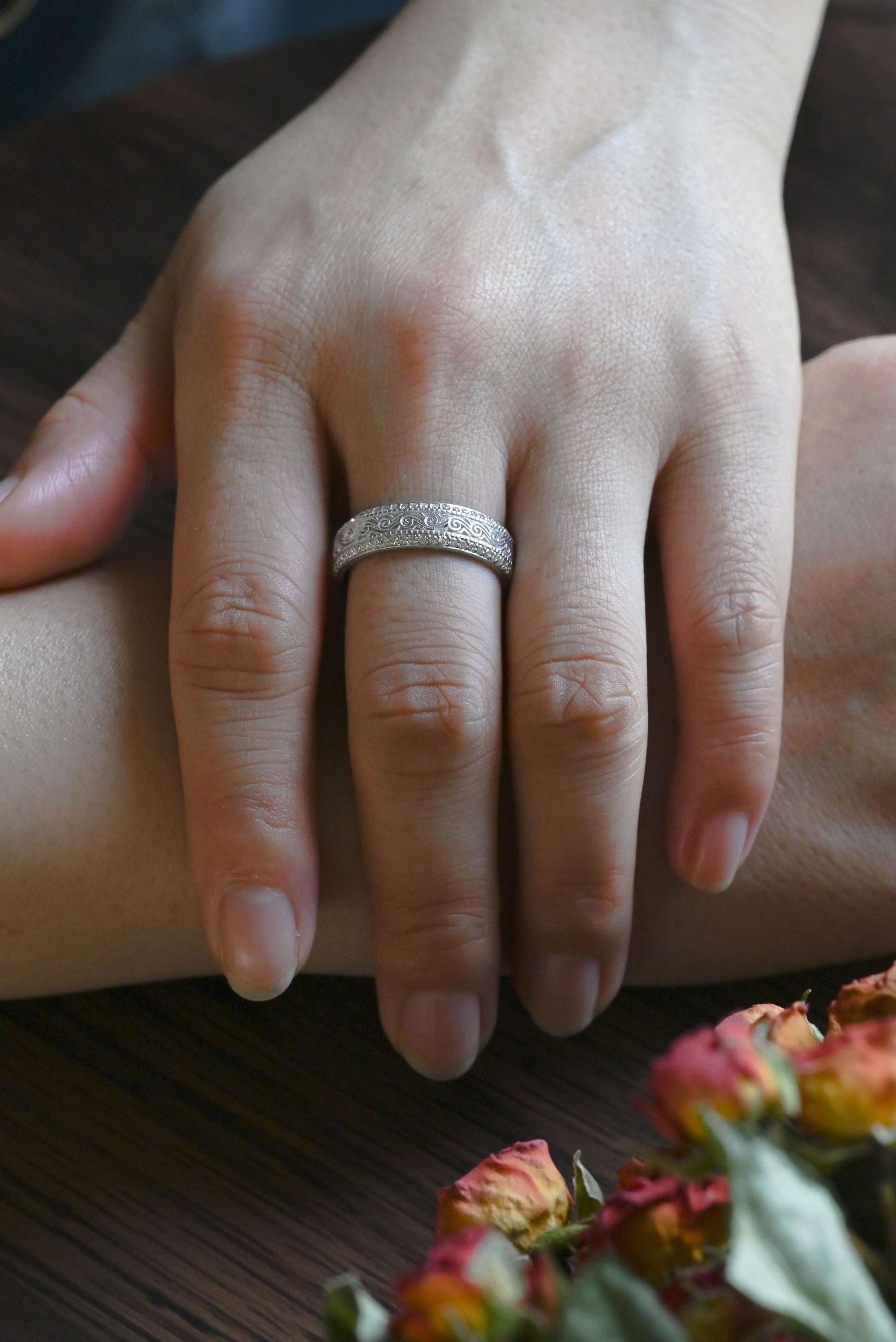 CausYou lab diamond men's wedding ring Solid Gold 6mm Vintage Milgrain Engraved Lab Diamond Wedding Band for Man