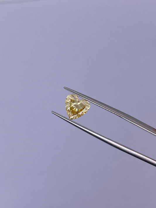 CausYou loose diamond IGI Certificate Heart Cut Yellow Lab Diamond