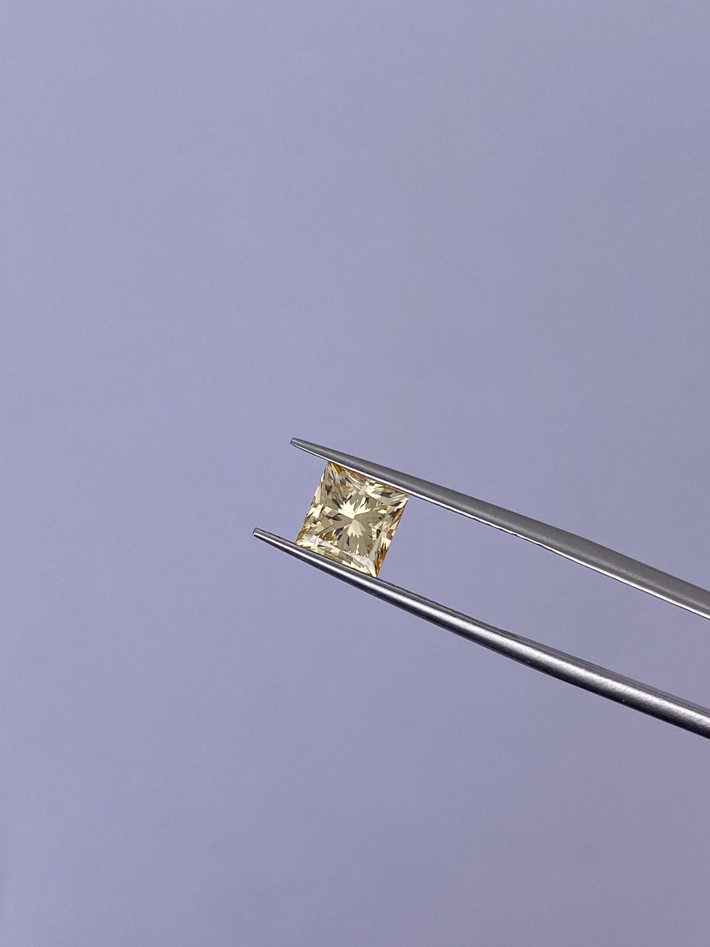 CausYou loose diamond IGI Certificate Princess Cut Yellow Lab Diamond
