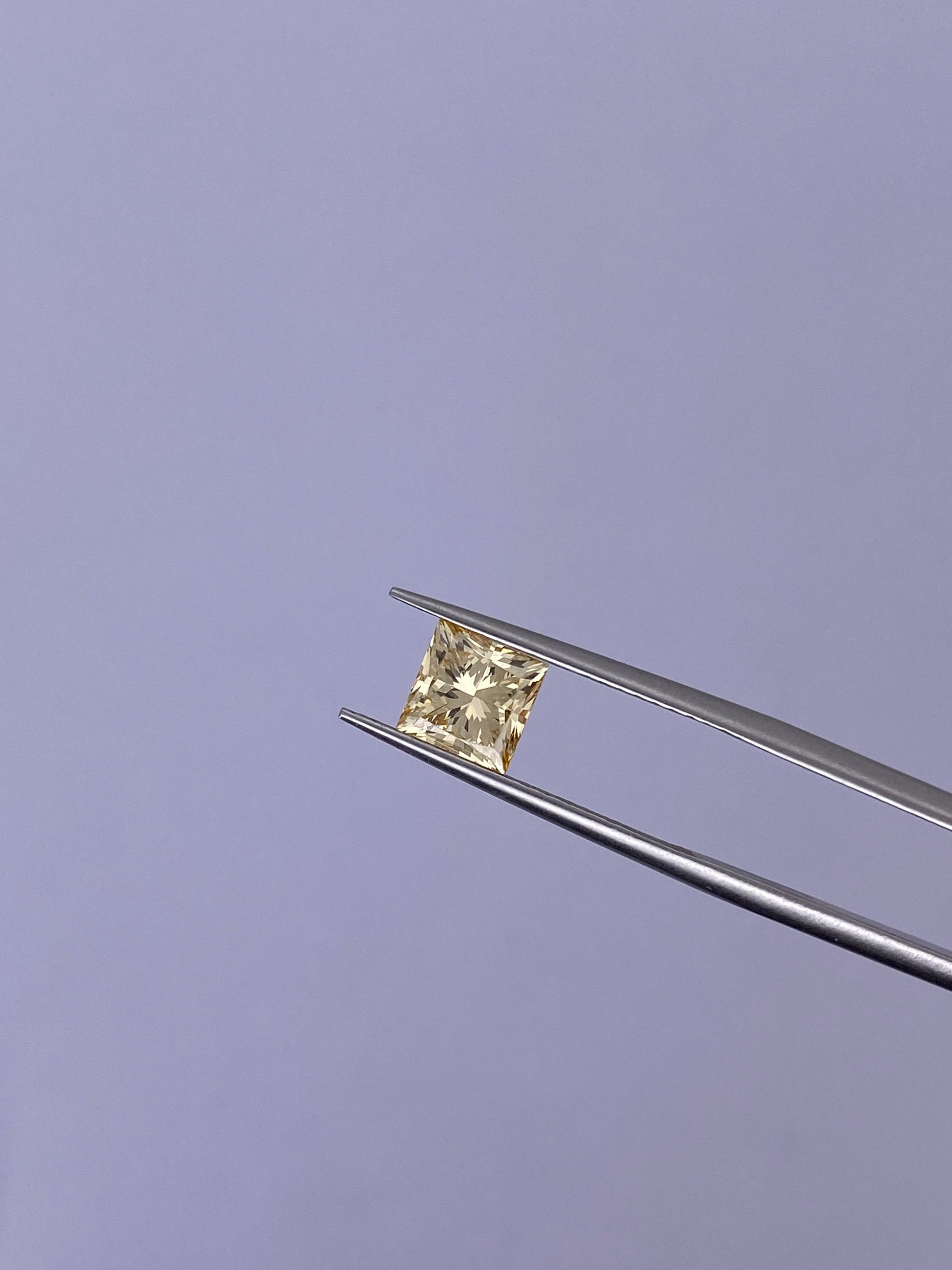 CausYou loose diamond IGI Certificate Princess Cut Yellow Lab Diamond