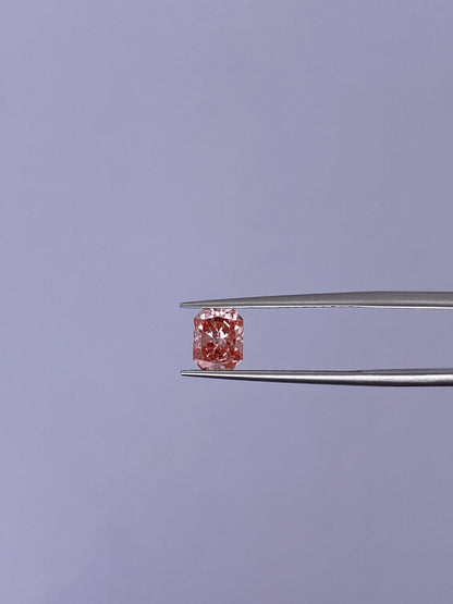 CausYou loose diamond IGI Certificate Radiant Cut Pink Lab Diamond