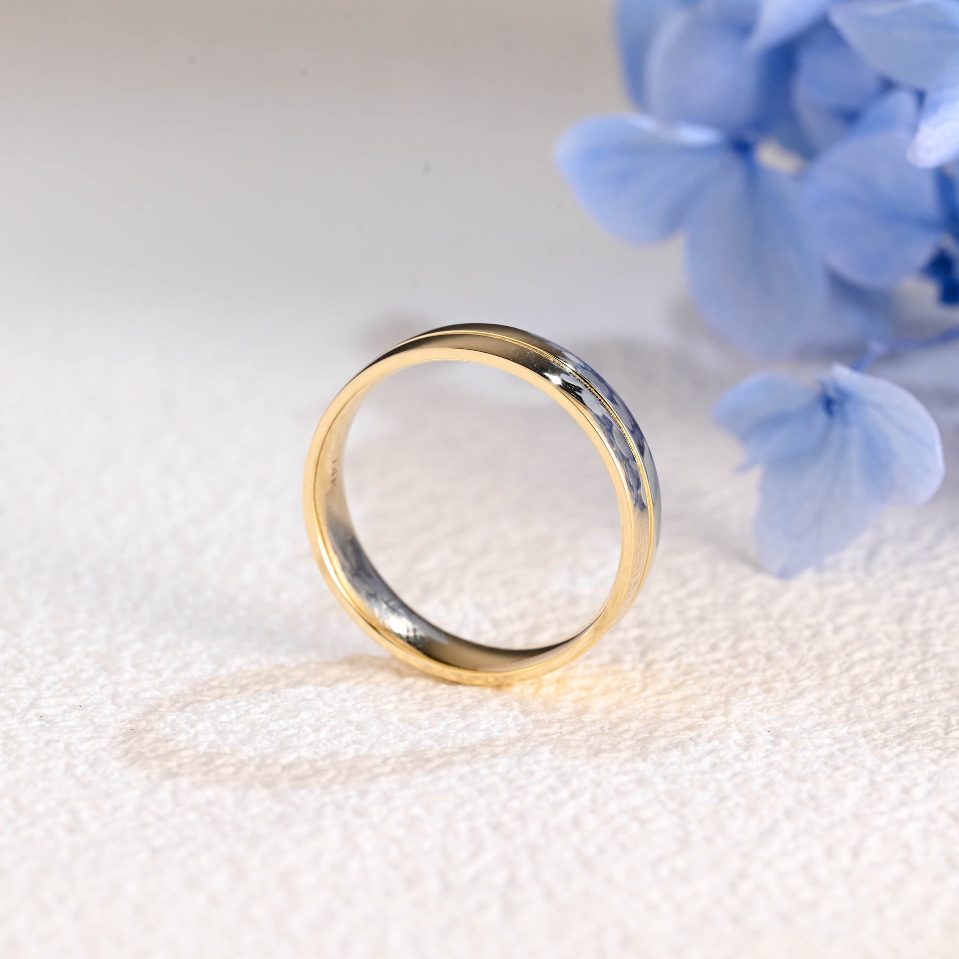 CausYou men's wedding ring Solid Gold 5mm Comfort Fit Polish Wedding Band