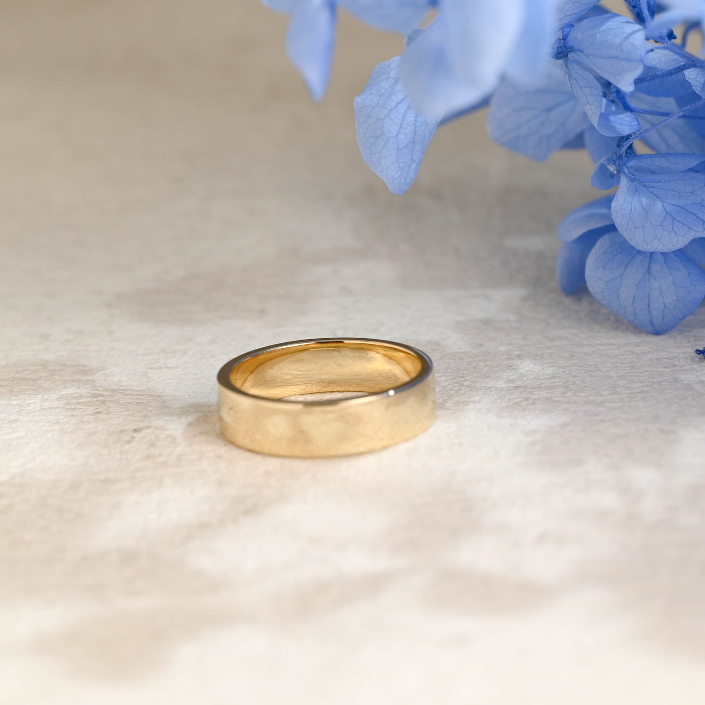 CausYou men's wedding ring Solid Gold 5mm Plain Comfort Fit Band Unisex Ring