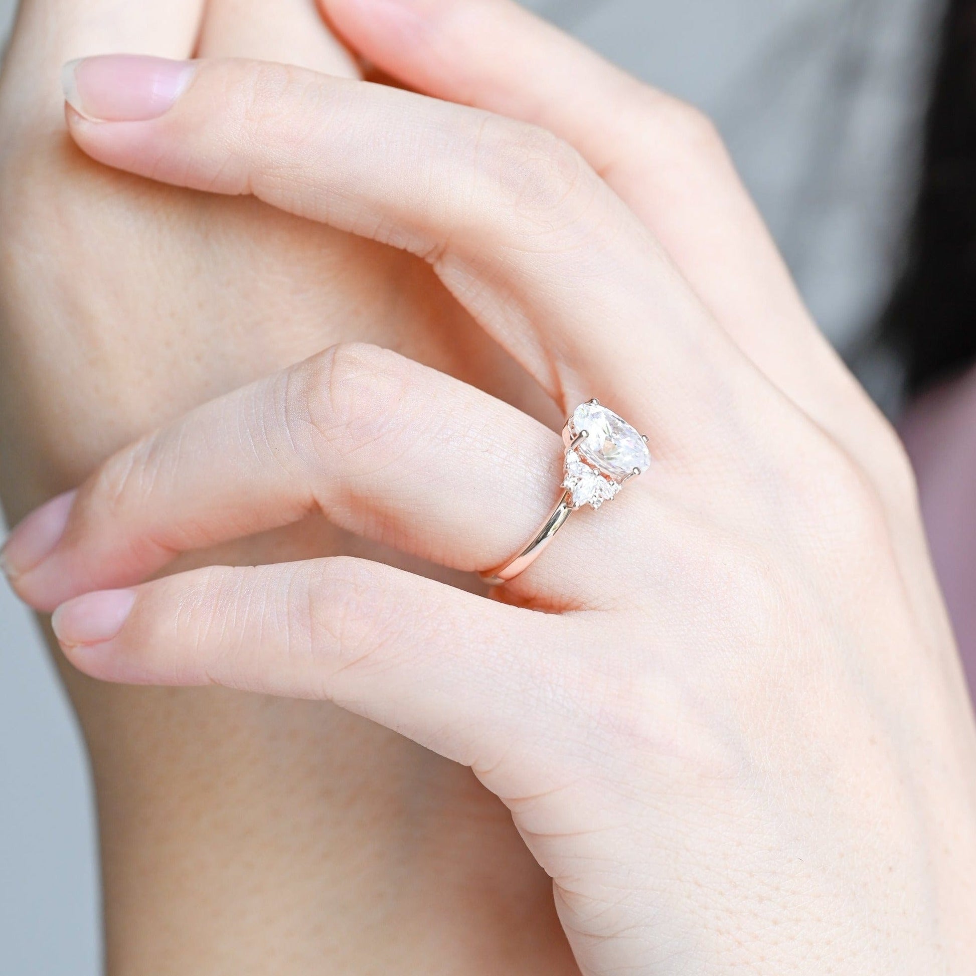CausYou oval cut diamond engagement ring CausYou Solid Gold D/VS1 Cluster Oval Cut Lab Grown Diamond Engagement Ring, Multi-Stone Diamond Wedding Ring
